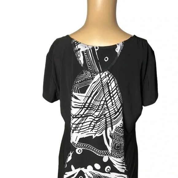 Y2K Libra ,vtg top . 
Women Medium.Black,white,abstract, embellished,square neck - Picture 7 of 15